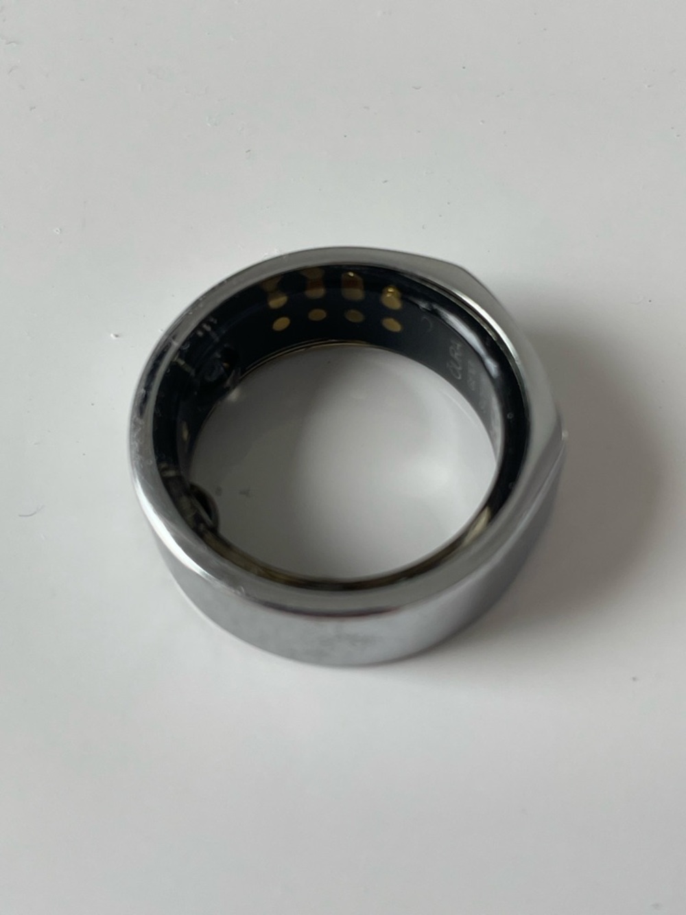 Silver Oura Ring 3, Size 8 - Picture 7 of 7